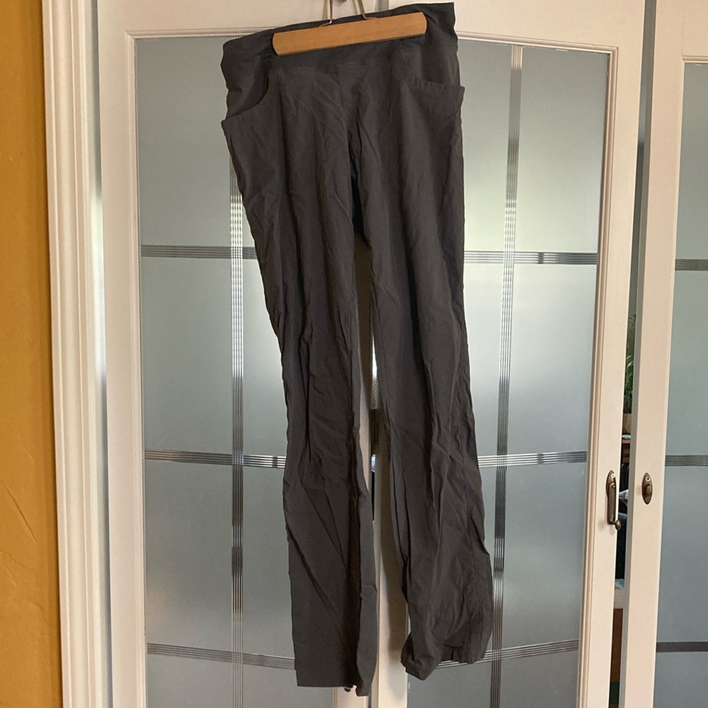 Mountain Hardwear pants